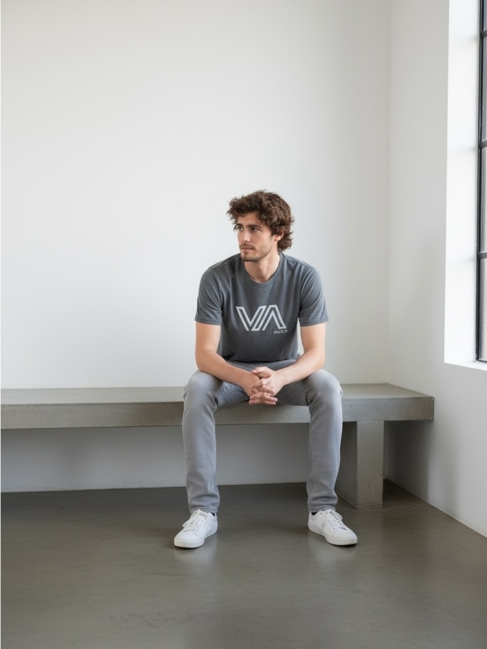 RVCA VA Logo Graphic T-Shirt Heather Charcoal Grey Mens Size Medium⁠